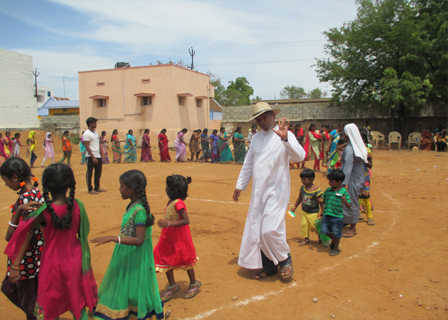 http://www.surandaianthoniyar.com