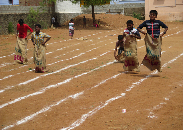 http://www.surandaianthoniyar.com